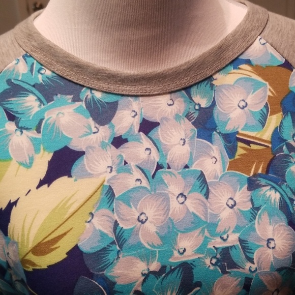 Lularoe Randy (S) - Picture 2 of 5